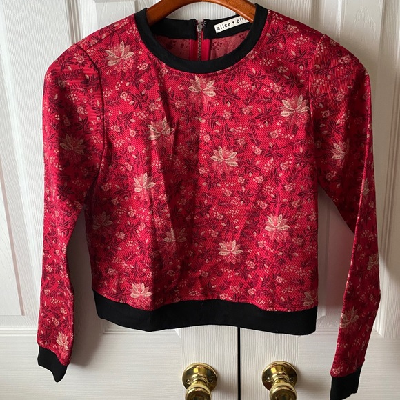 Alice + Olivia Tops - alice + olivia Marylou Floral Jacquard Sweatshirt SZ XS